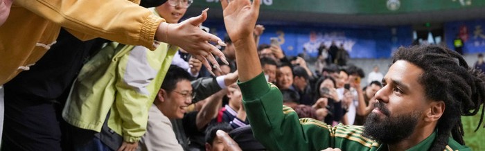 云开体育官网-CBA一周综述：上海18连胜险“翻车”  说唱明星迎首秀|上海队|中国男子篮球职业联赛|上海男篮|吉林队|宁波队_新浪体育_新浪新闻