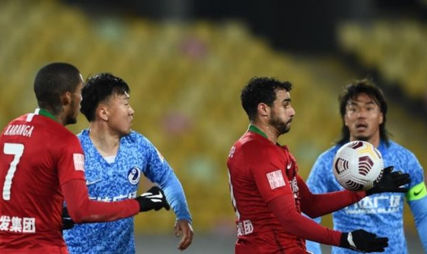 云开体育官网-大连人暂摆脱降级区 拉尔森欣喜：很幸运将球打进